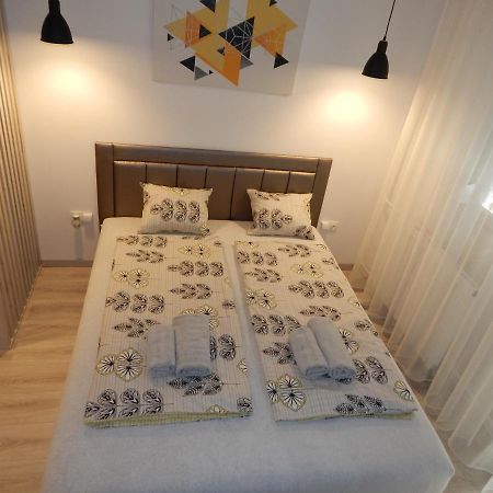 Pisztácia 2020 Apartman Kazincbarcika Exterior foto