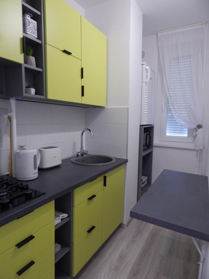 Pisztácia 2020 Apartman Kazincbarcika Exterior foto