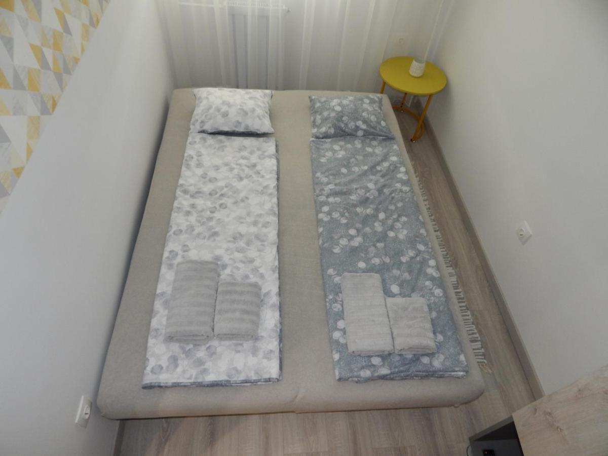 Pisztácia 2020 Apartman Kazincbarcika Exterior foto